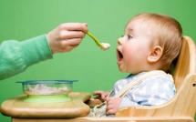 Trẻ mắc các bệnh hô hấp không nên ăn gì? Tại sao?